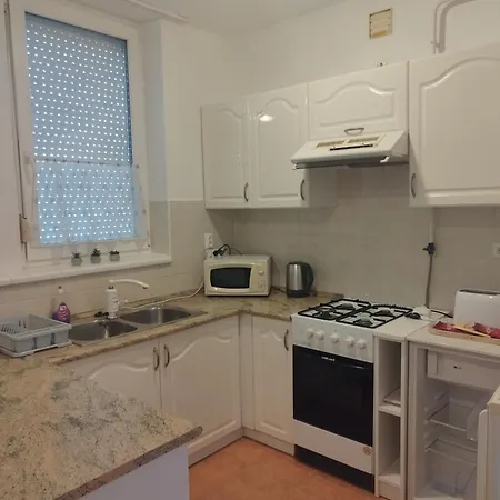 Amanda Apartment